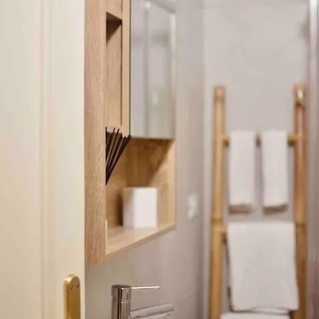 Perla In Pieno Centro Apartment